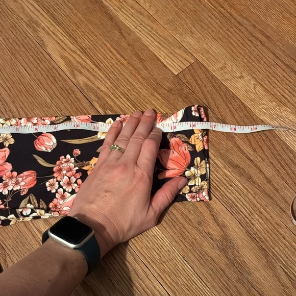 Kim & Cami Floral Short Sleeve Tee - Black and Pink - Picture 13 of 14